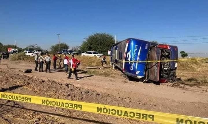 CAMIÓN CHIHUAHUENSE SE ACCIDENTA EN&nbsp;DURANGO
