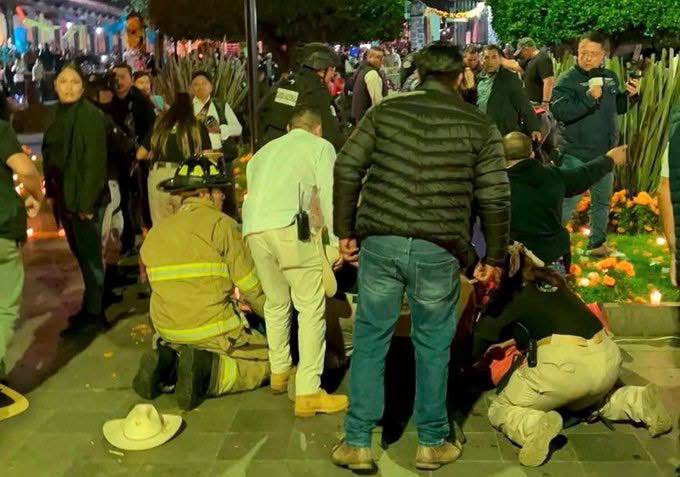 EN PLENO FESTIVAL DE DÍA DE MUERTOS ASESINAN AL ALCALDE DE&nbsp;URUAPAN