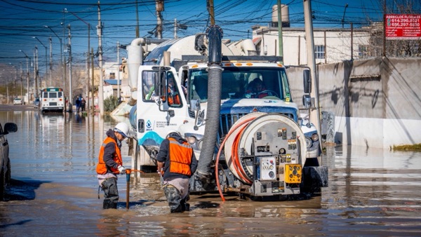 QUE SIGAN METIENDO SILLONES, JMAS ATIENDE DRENAJE DE VILLA RESIDENCIAL DEL&nbsp;REAL