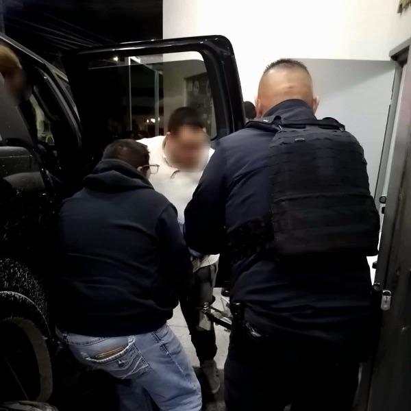 POLICÍAS AL RESCATE, AUXILIAN A MADRE E HIJA POR&nbsp;INTOXICACIÓN