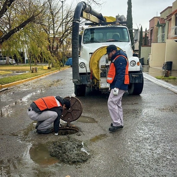 HASTA TAMPONES ECHAN AL BAÑO, JMAS ATIENDE BROTES DE AGUAS NEGRAS EN SAN&nbsp;PABLO