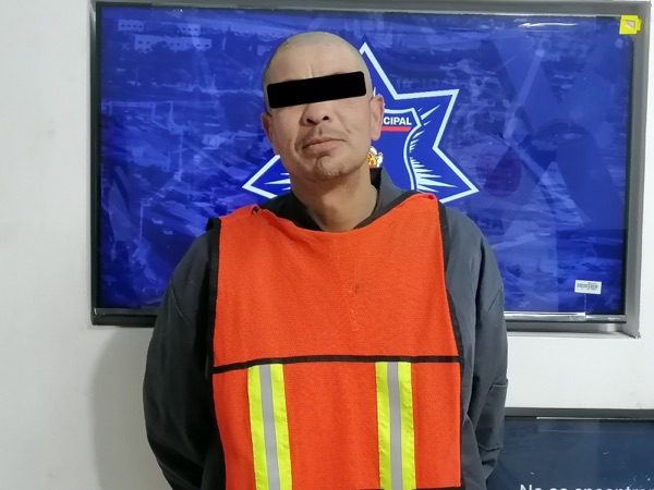 BIEN ORGULLOSO EL TECATO, LO DETIENE LA SSPM POR QUEMAR UN&nbsp;DOMICILIO