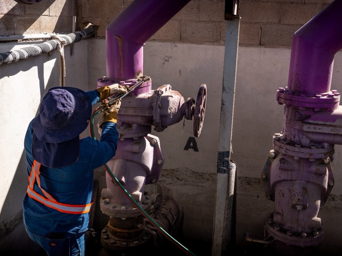 QUE LOS DEJEN SIN AGUA, REPERAN RAN 24 PARA EVITAR BROTES DE AGUAS NEGRAS EN VILLA RESIDENCIAL DEL&nbsp;REAL