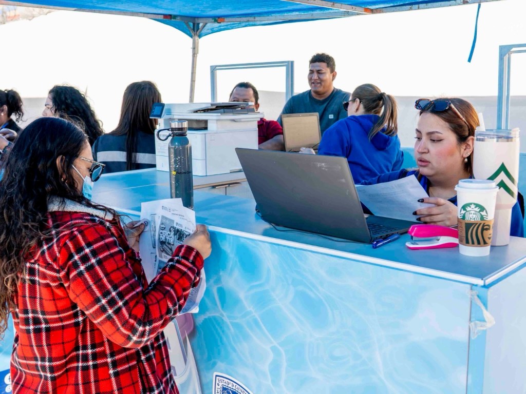 SE LOGRÓ LA DOÑA, JMAS REALIZÓ DESCUENTO DE 160 MIL PESOS A USUARIA DURANTE JORNADA EN&nbsp;ANAPRA