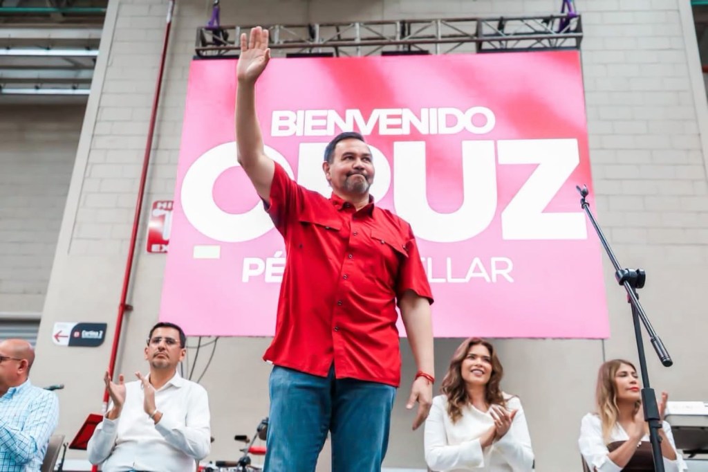 “¡GOBERNADOR, GOBERNADOR!”, VITOREAN A CRUZ PÉREZ CUÉLLAR EN CHIHUAHUA&nbsp;CAPITAL