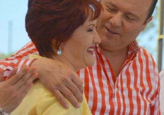 TRAMPADA EN EL CHUCO, DETIENEN EN EE.UU. A LA ESPOSA DE CÉSAR&nbsp;DUARTE