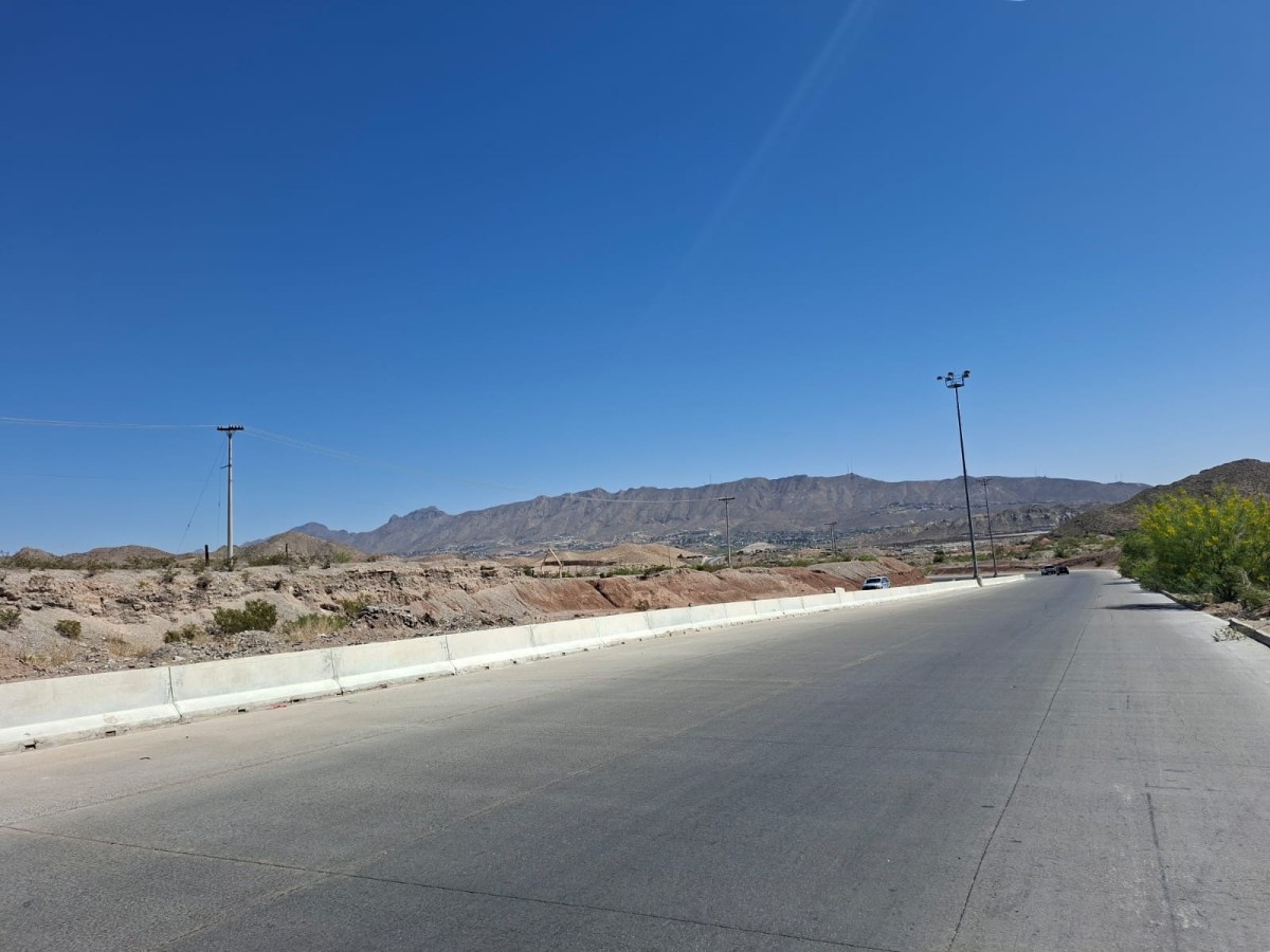 HASTA CAMBIA LA VISTA, PIDEN PRECAUCIÓN POR CUADRILLAS QUE LIMPIAN&nbsp;AVENIDAS