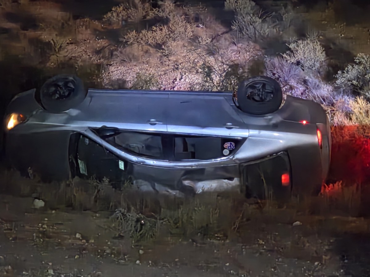 EN VOLCADURA FALLECE MENOR Y HAY TRES&nbsp;LESIONADOS