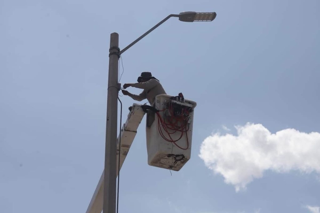 ¡ADIÓS A LA OSCURIDAD! RENOVARON EL PARQUE DIVISIÓN DEL NORTE CON MODERNO ALUMBRADO LED