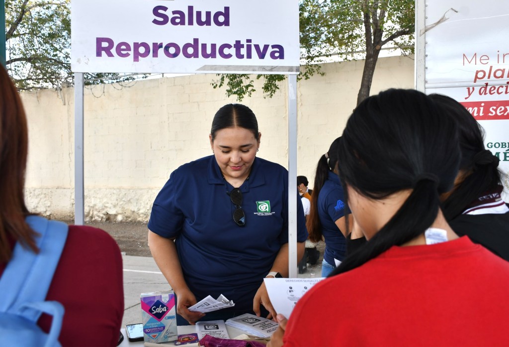 PARA EVITAR SORPRESAS, JÓVENES JUARENSES RECIBEN ORIENTACIÓN SOBRE SALUD SEXUAL